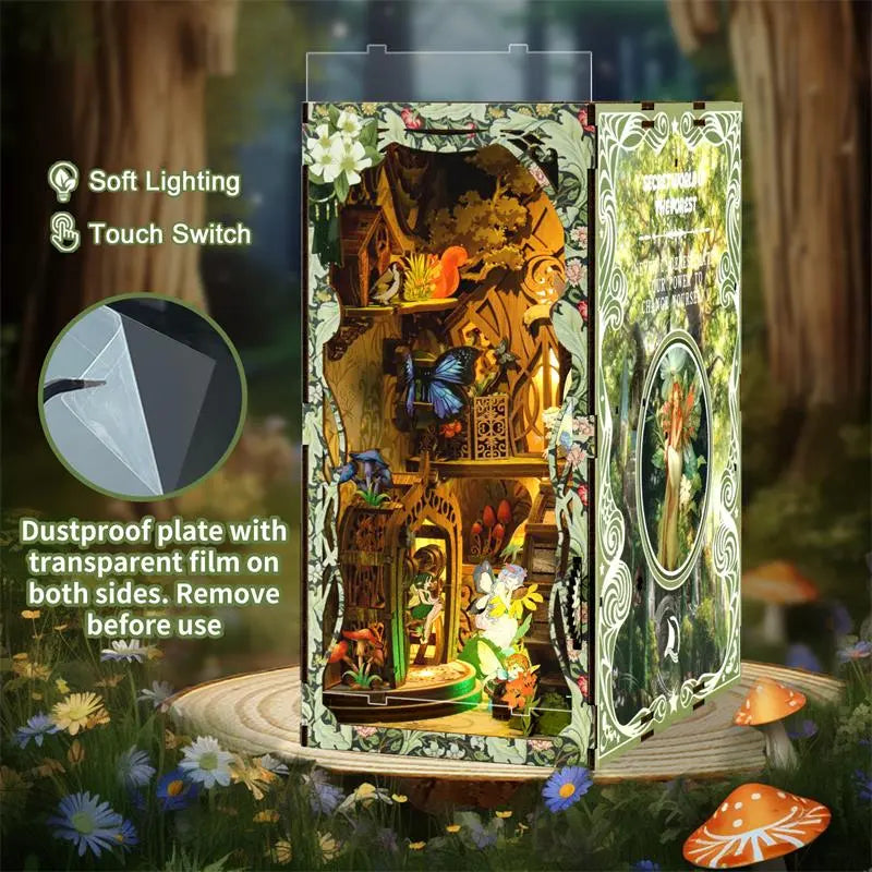 【Secret World of the Forest】 product includes clear acrylic dustproof plate (remove protective film on both sides before use), equipped with a touch switch on top to control built-in warm LED lights, protecting the interior scene while making it easy to illuminate