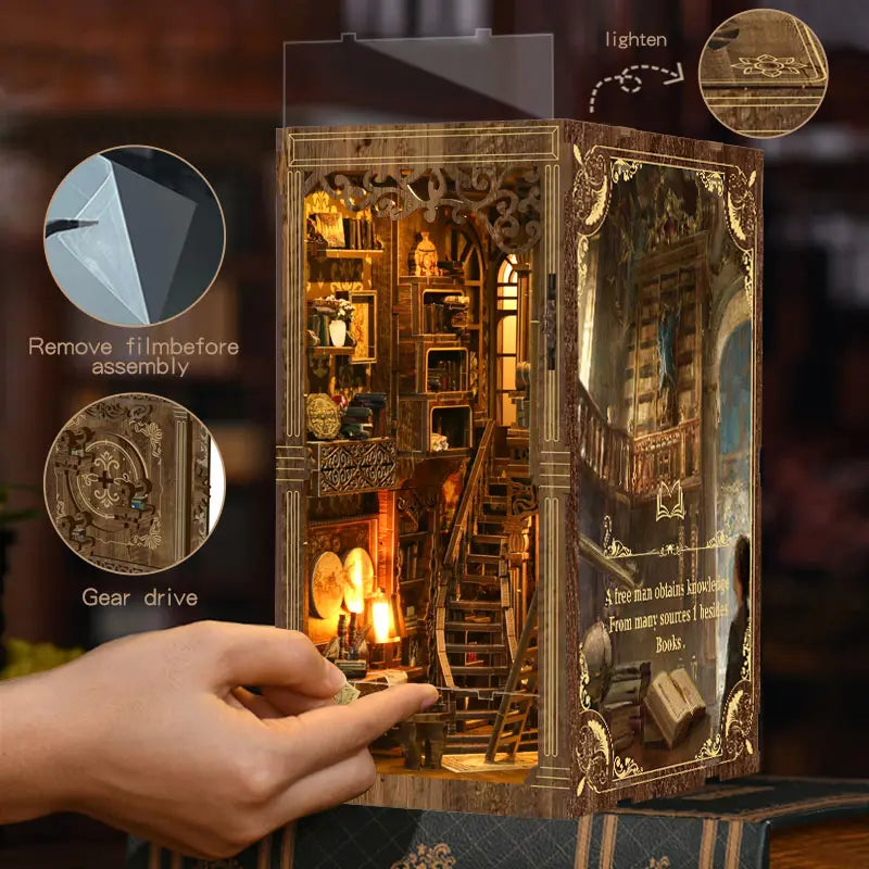 【Antique Book Collection Room】 feature diagram: top touch switch "lighten with one touch"; acrylic dustproof plate (remove protective film before use); side gear drive turns the book basket, adding interactive fun
