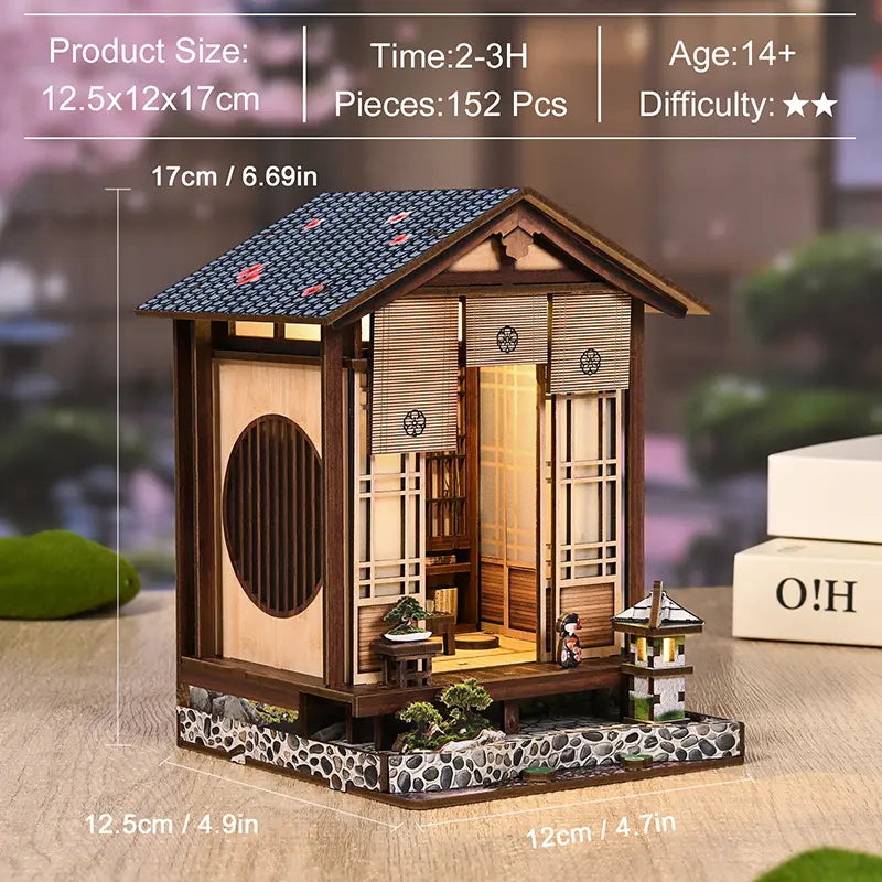 【Moss-Lantern Harmony Garden】 miniature house dimensions diagram, eco-friendly wooden material label, and ages 14+ indicator